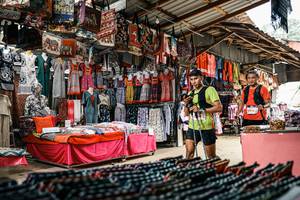 BIB: 
                            <button type="button" onclick="openModal(25558273)" class="btn btn-primary btn-sm float-right btn-popup" data-toggle="modal" data-target=".modal-high-quality">
                        <i class="fas fa-shopping-cart"></i> Add to Cart
                    </button>
                                            <button type="button" onclick="isThisMe(25558273, true)" class="btn btn-success btn-sm float-right btn-popup btn-isme hidden" data-toggle="tooltip" data-placement="bottom" title="นี่คือรูปของคุณใช่ไหม คลิกที่นี่เพื่อเอาเข้าอัลบั้ม">
                        <i class="fas fa-plus"></i> Add to album
                    </button>
                    <button type="button" onclick="isThisMe(25558273, false)" class="btn btn-warning btn-sm float-right btn-popup btn-isnotme hidden">
                        <i class="fas fa-ban"></i> Remove from album
                    </button>